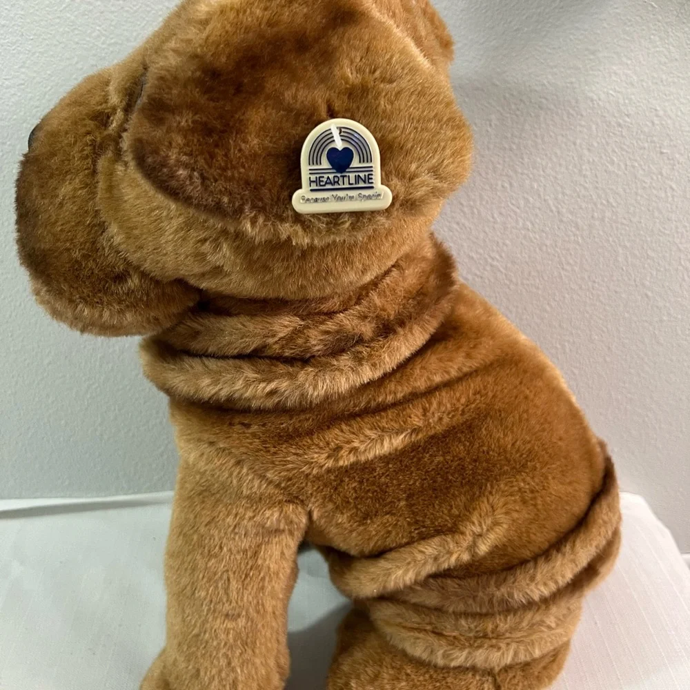 Vintage Sharpei plush Graphics International‎